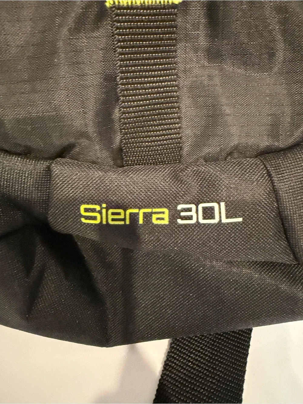 Sierra 30L Black & Lime Backpack Outdoor Products